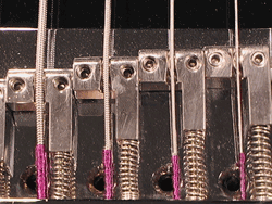 Strings rest in saddles